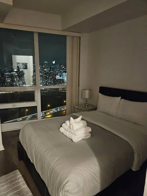 1Bdrm Comfort Away From Home With Parking-Downtown Toronto