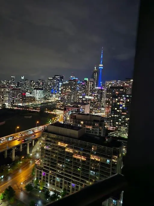 1Bdrm Comfort Away From Home With Parking-Downtown Toronto Appartement