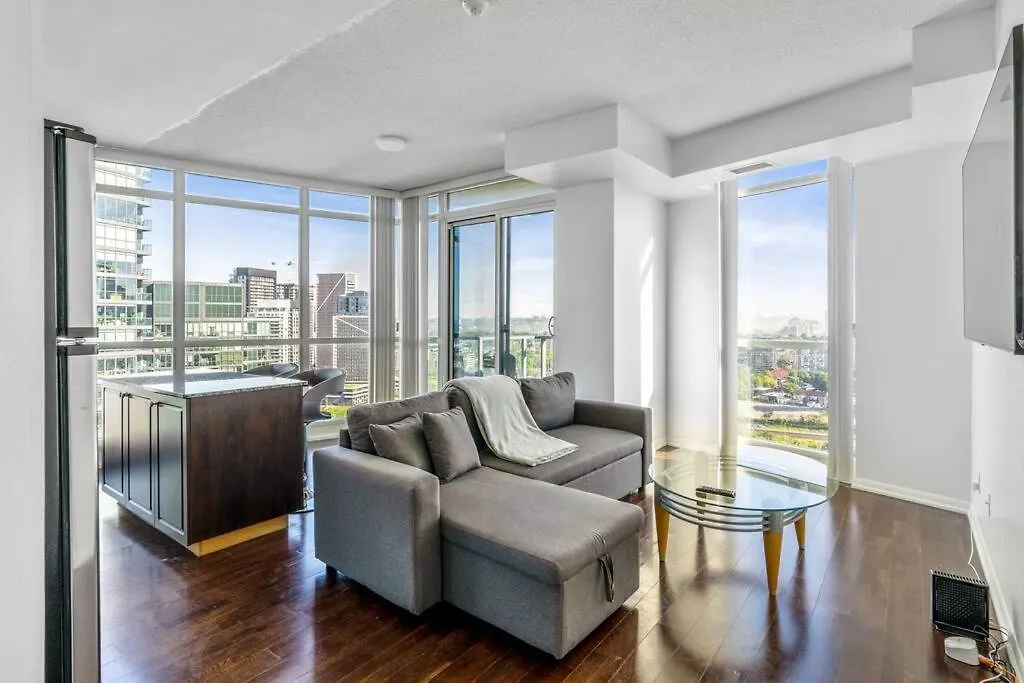1Bdrm Comfort Away From Home With Parking-Downtown Toronto